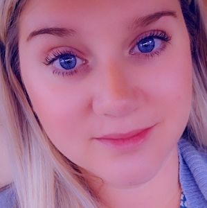 Meet your Posher, Lindsey